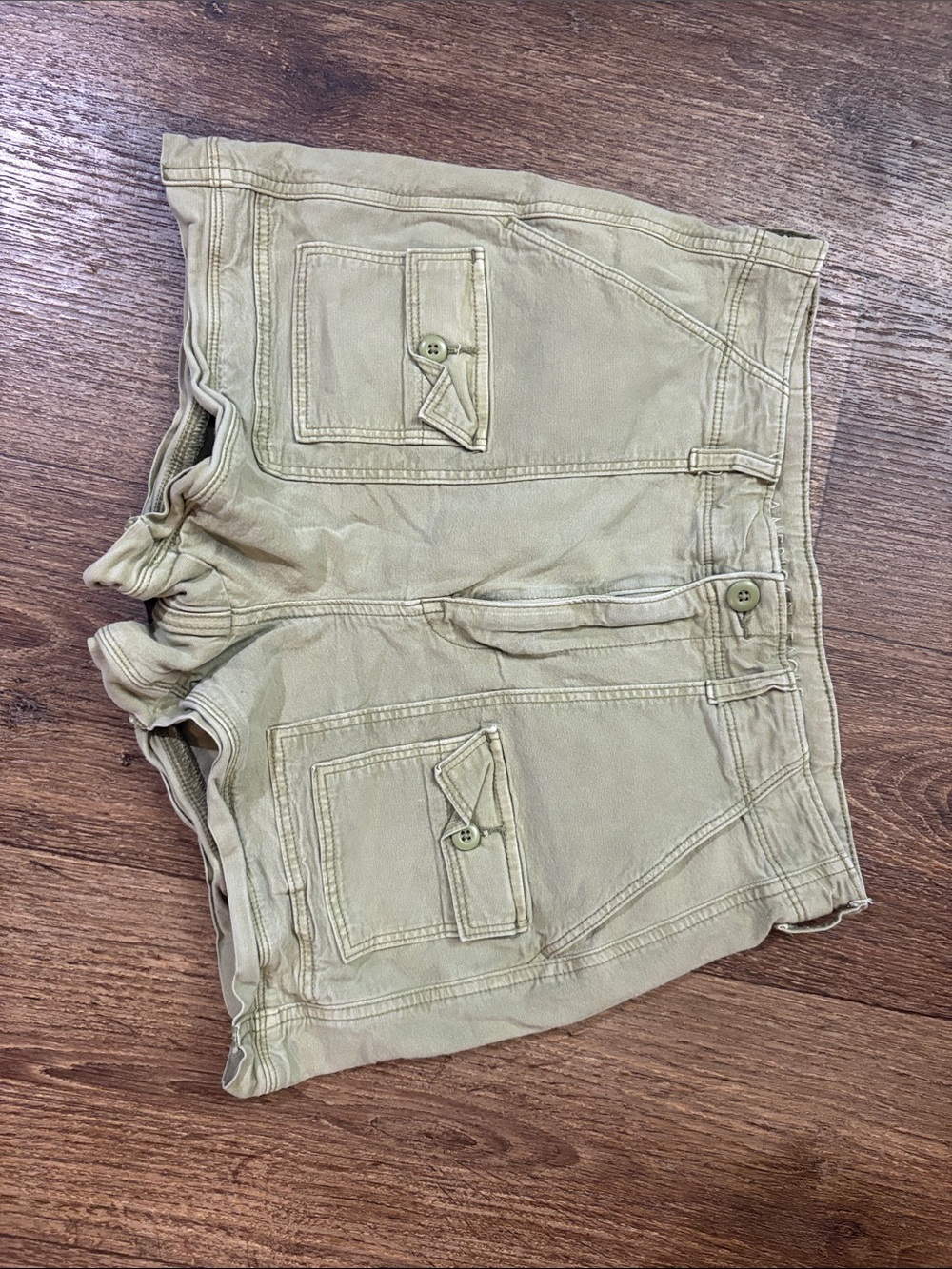 American Eagle Outfitters Tan Cargo Shorts